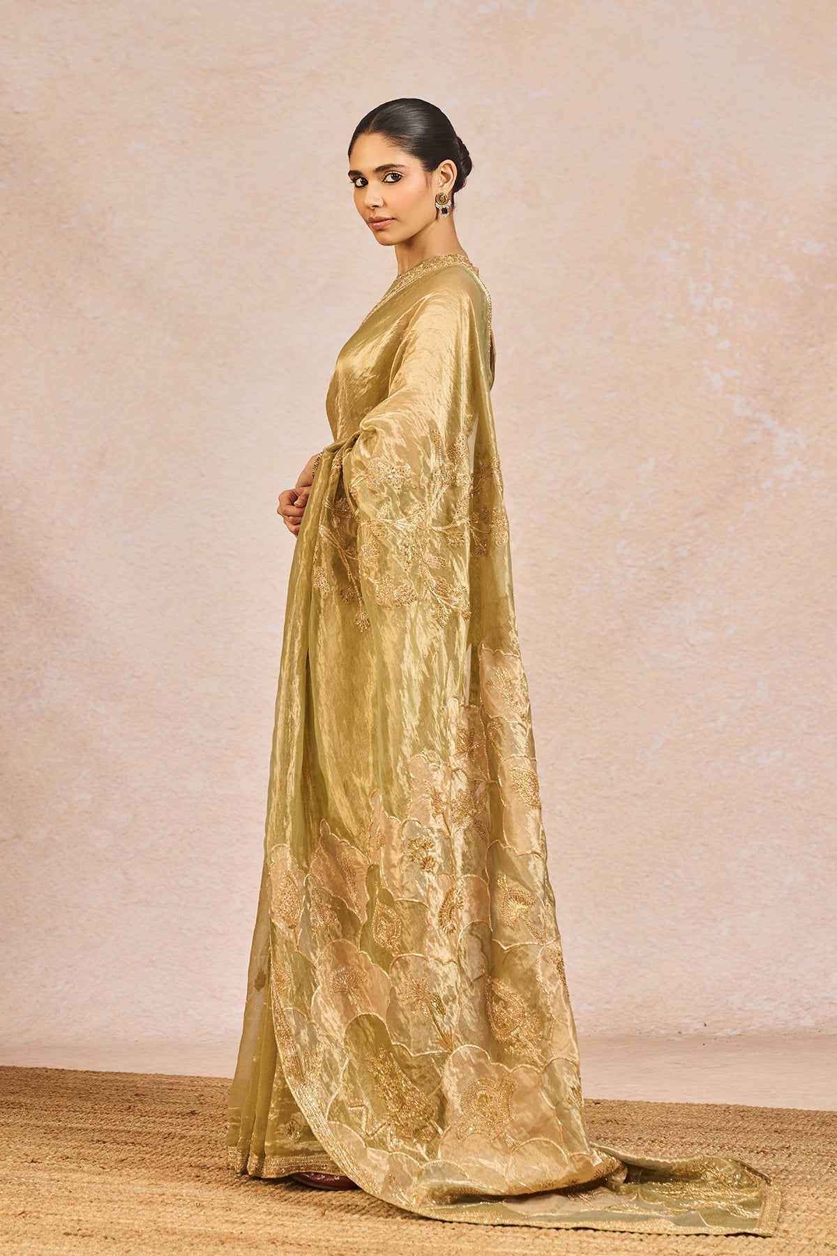 Fasl E Gul Saree