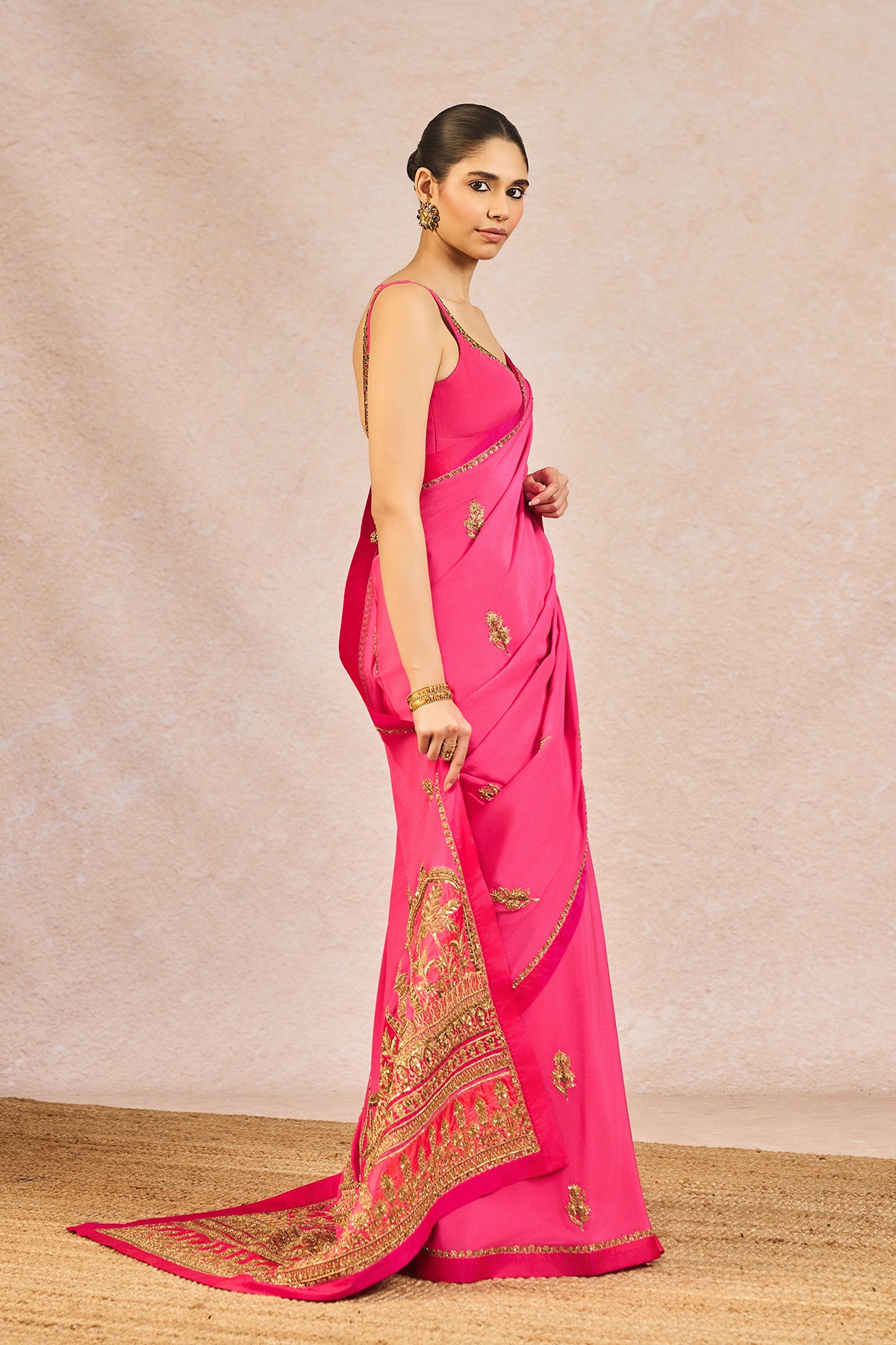 Patakha Saree