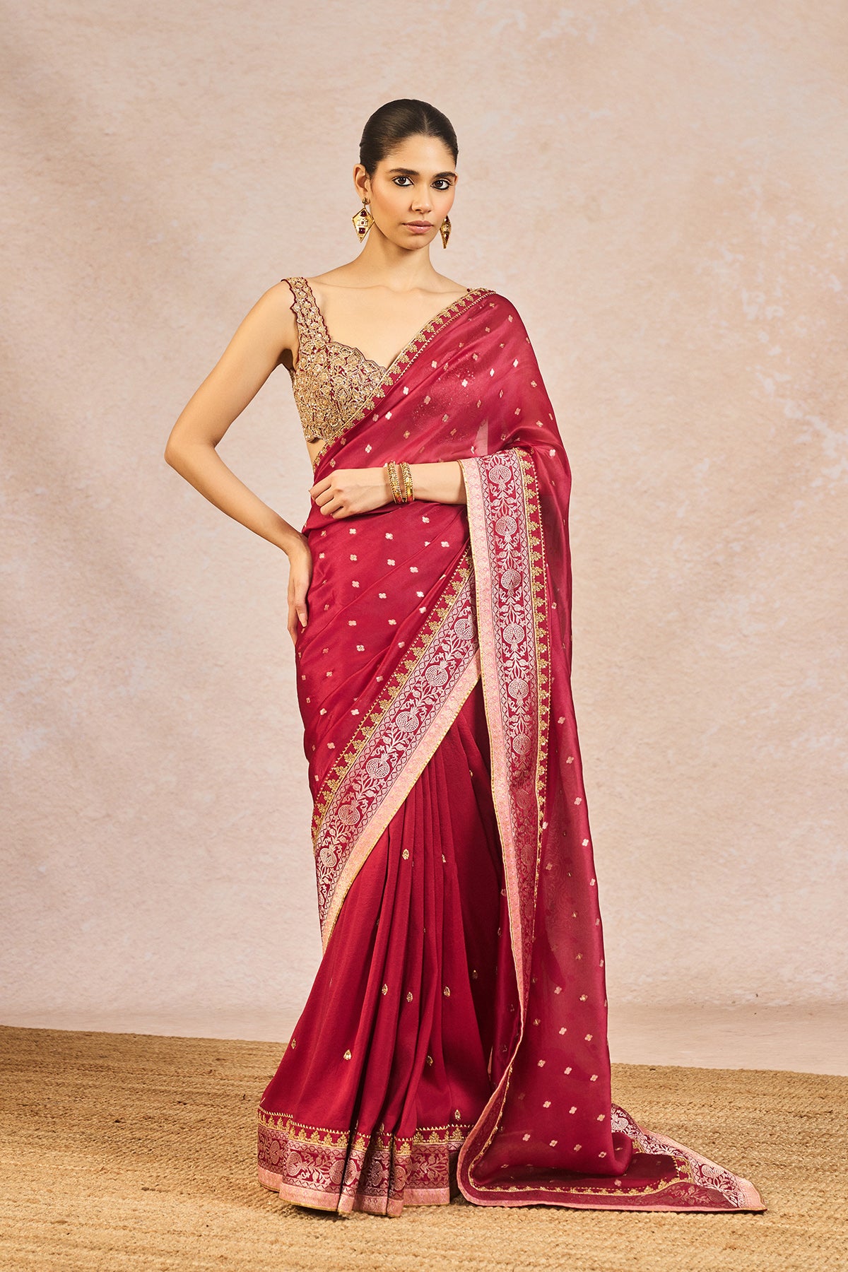 Baat Ban Gyi Saree