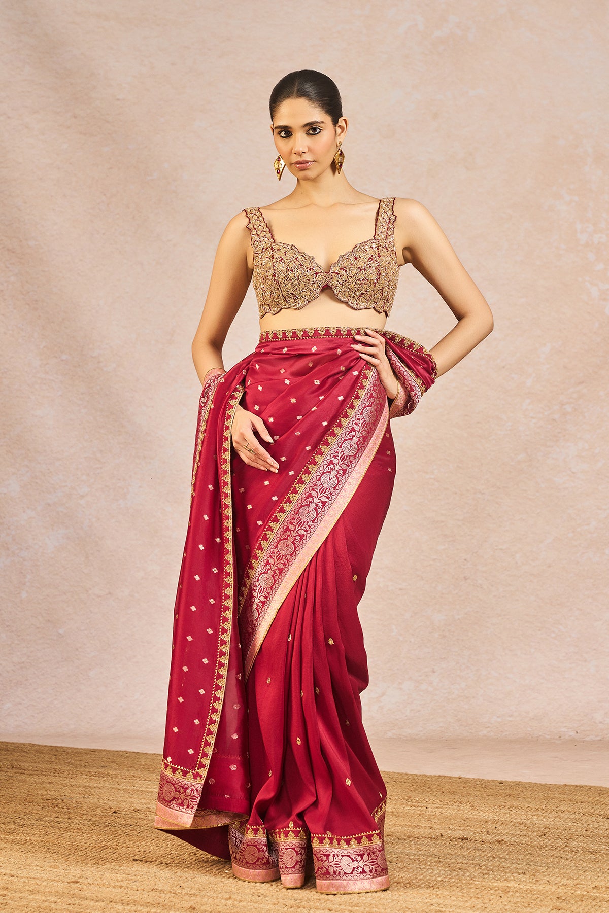 Baat Ban Gyi Saree