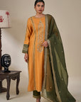 'Meetha Paan Pataka' Kurta Set