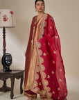 'Khwaab Ki Kahaani' Kurta Set