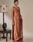 'Khwaab Ki Kahaani' Kurta Set