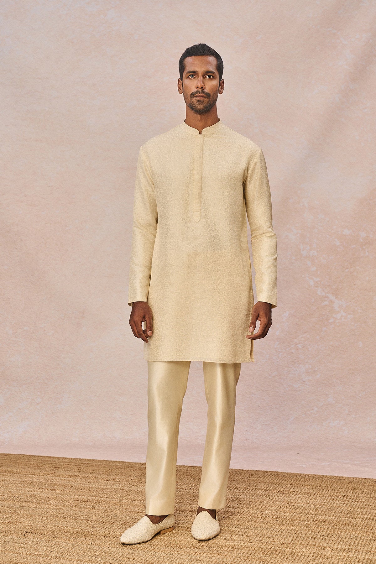 Gulposh' Raja Koti Set
