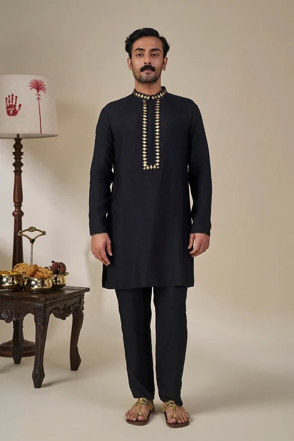 Black Malabar Grove Bandi Set