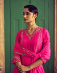 Classic Gulaabi Gulaal Kurta Set - Pink