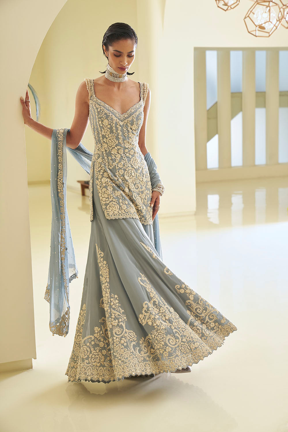 Front full Sharara