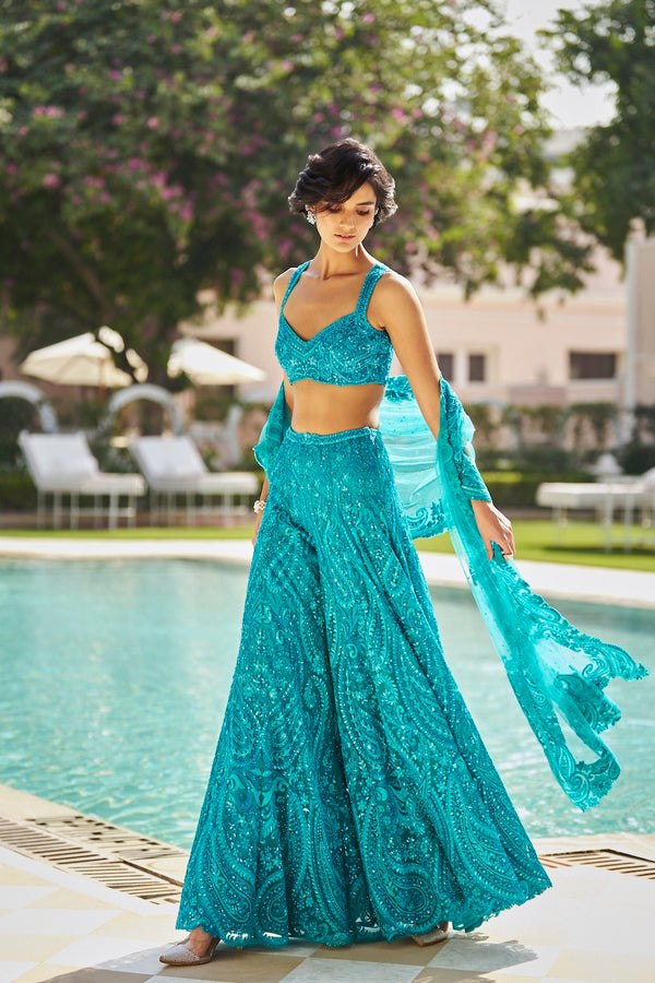 sahara Satin Jacquard セットアップ ライトブルー 上下 Sunny's Bridal - Seema Gujral - Turquoise Paisley Sharara Set