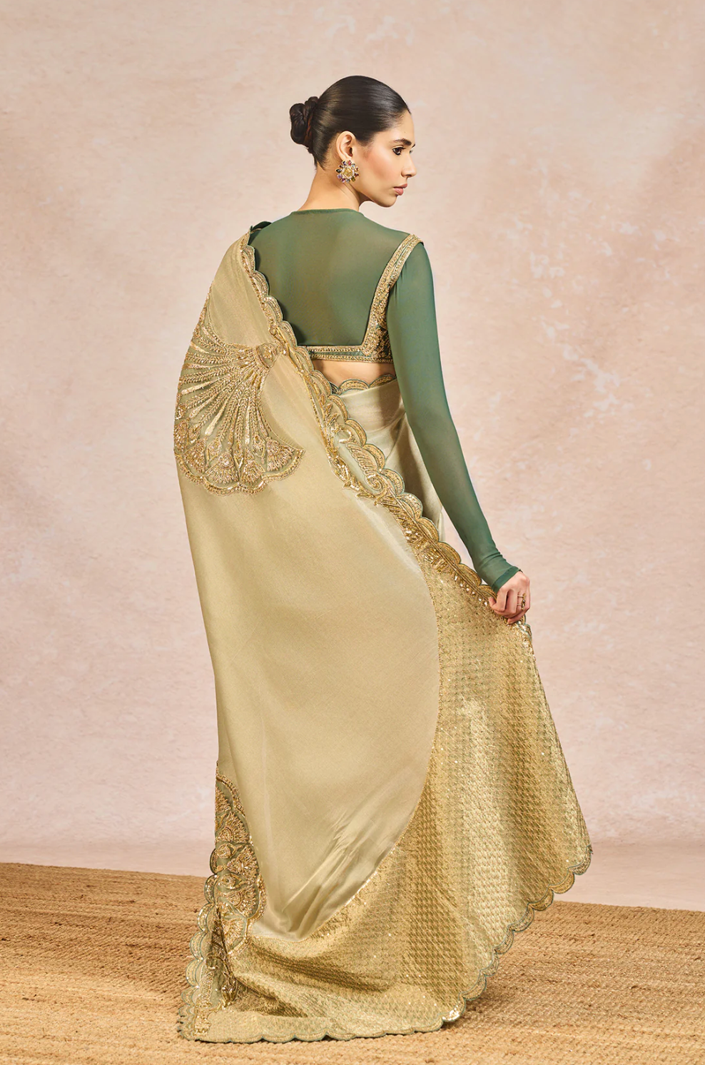 Ikrar Hua Saree