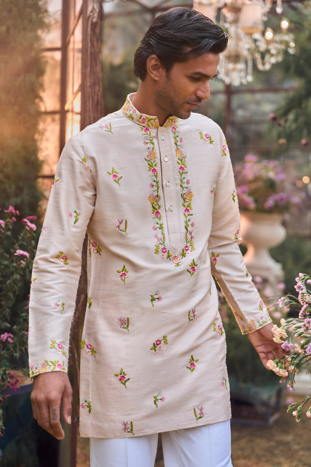 Multi-coloured floral Bundhi Set