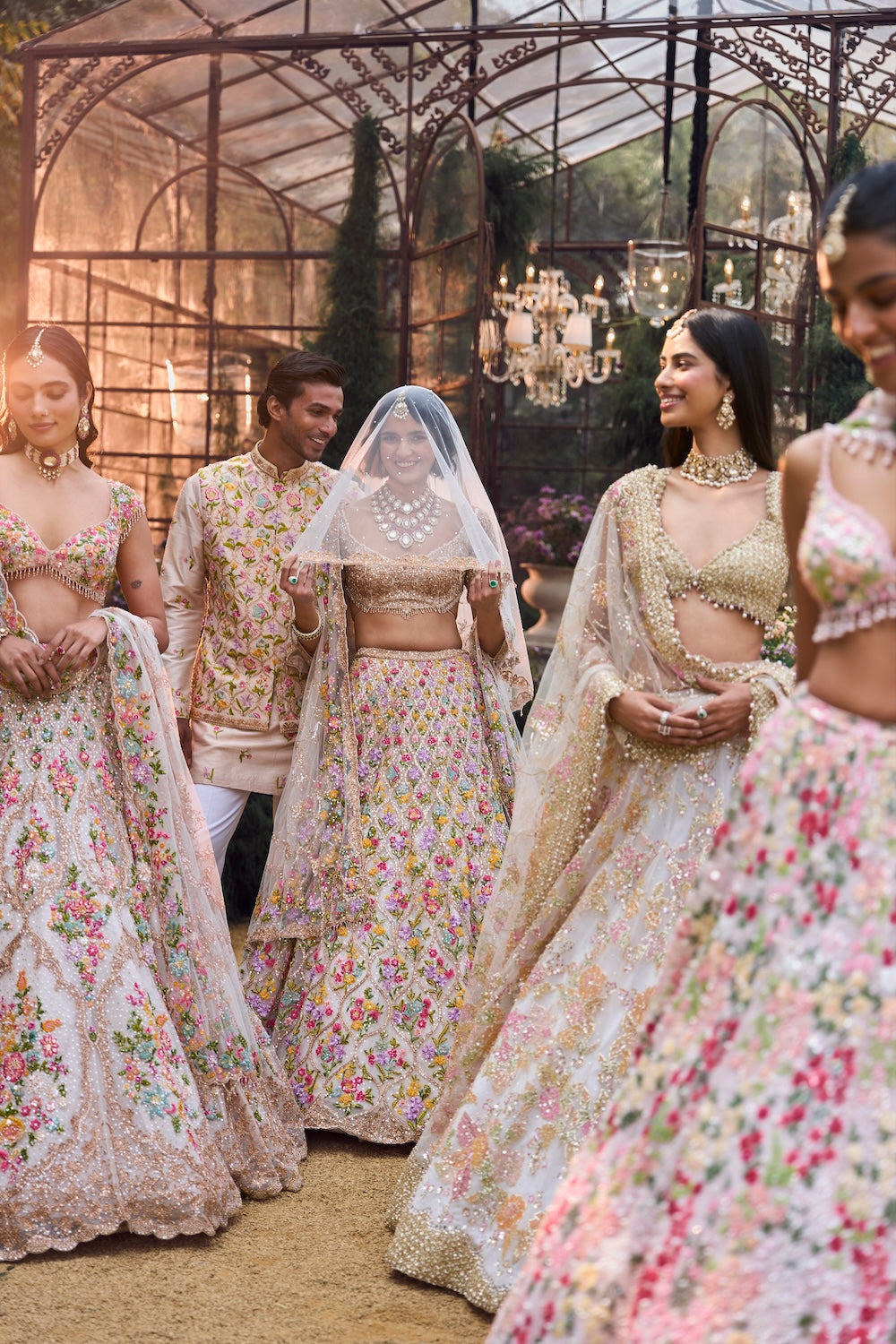 Multi-coloured floral Bundhi Set