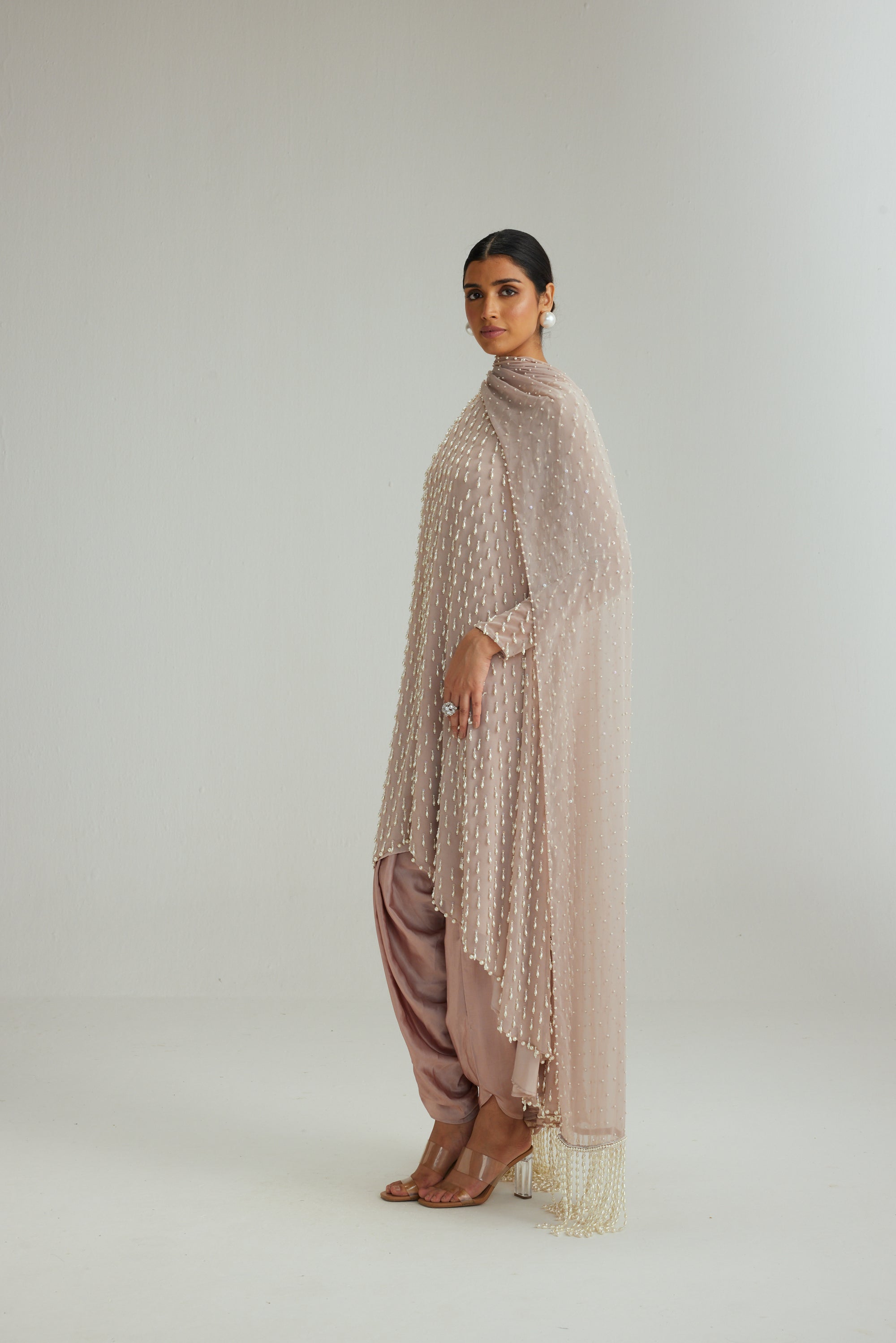 Ash Pink Pearl Drop Kurta Set With Dupatta
