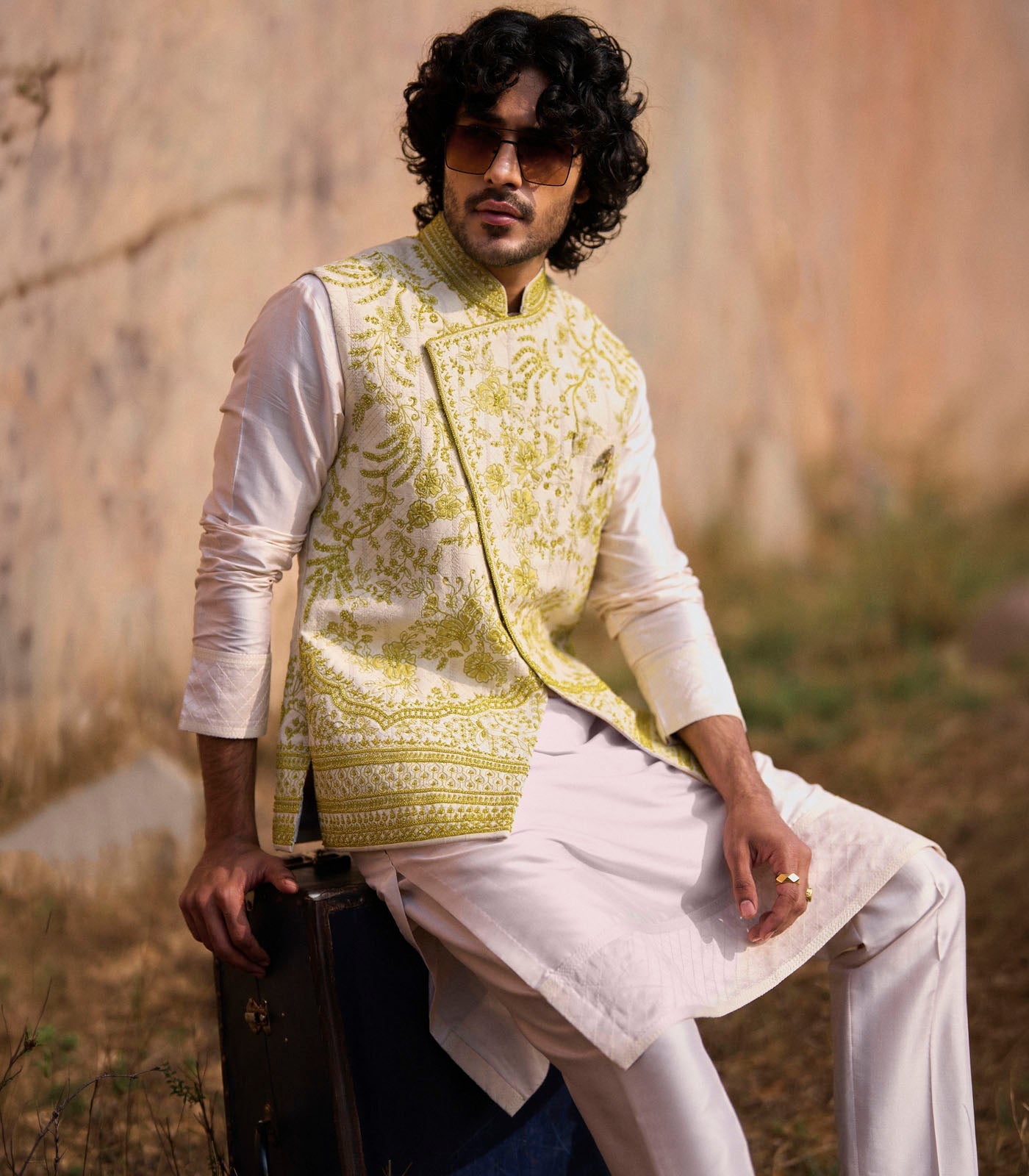 Ivory Bandi Set