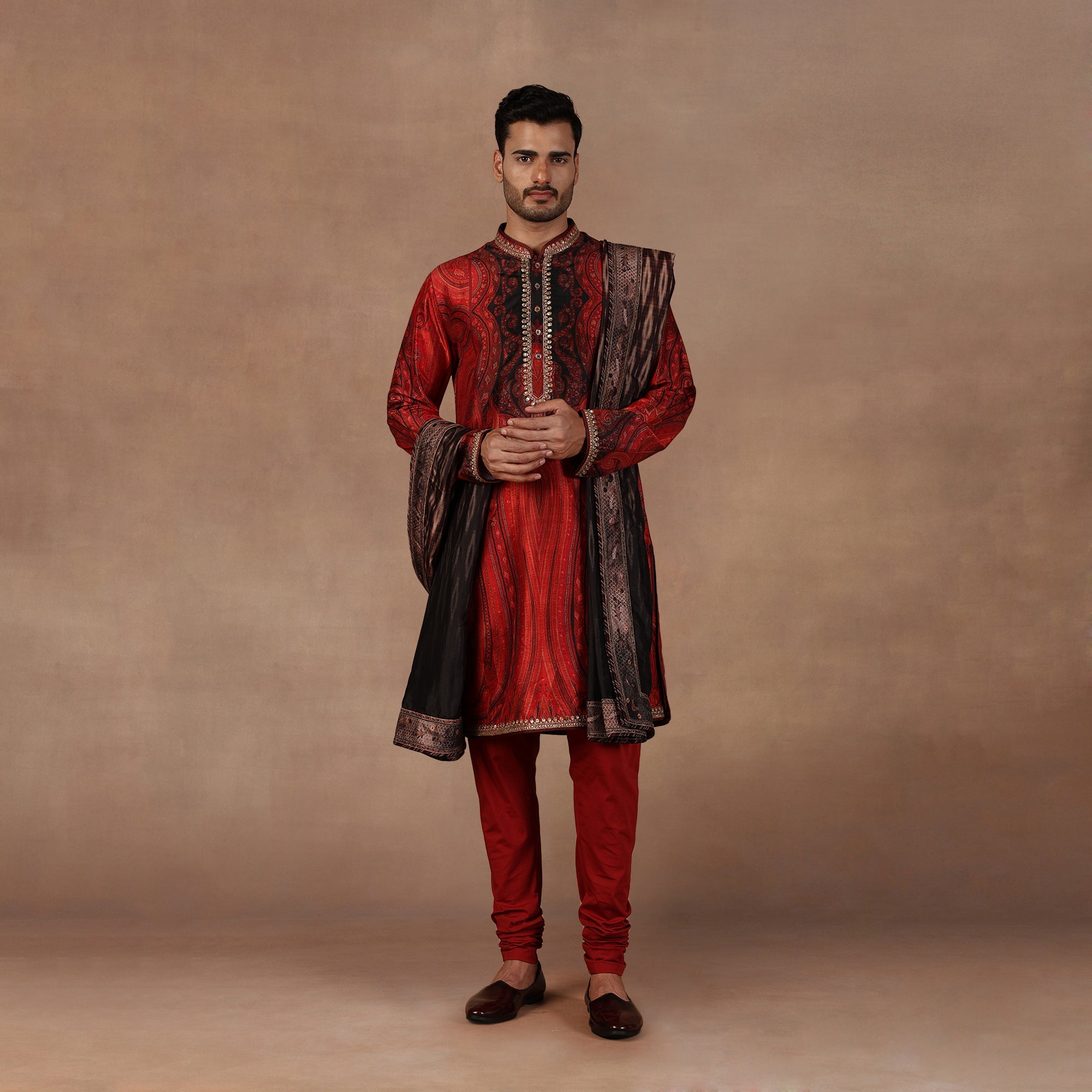 Burgundy - Black Stole | East