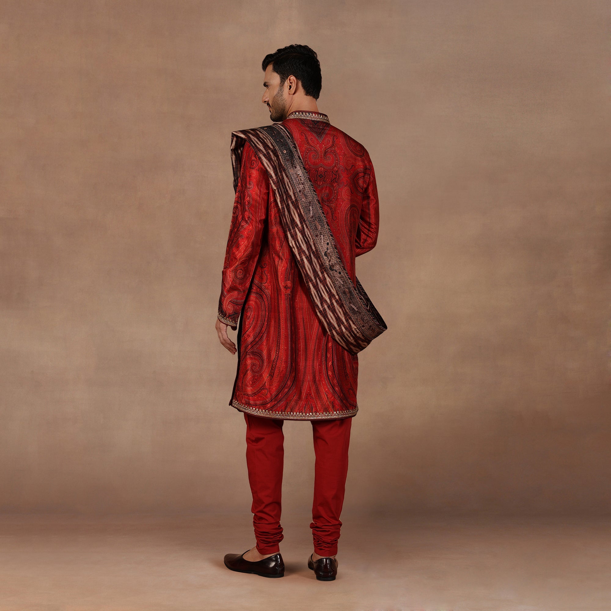 Burgundy - Black Stole | East