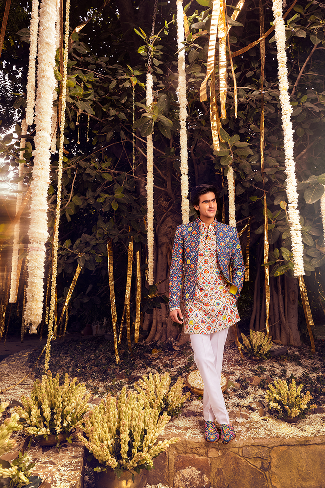 Aab Kurta &amp; Jacket Indo Western Jacket Set